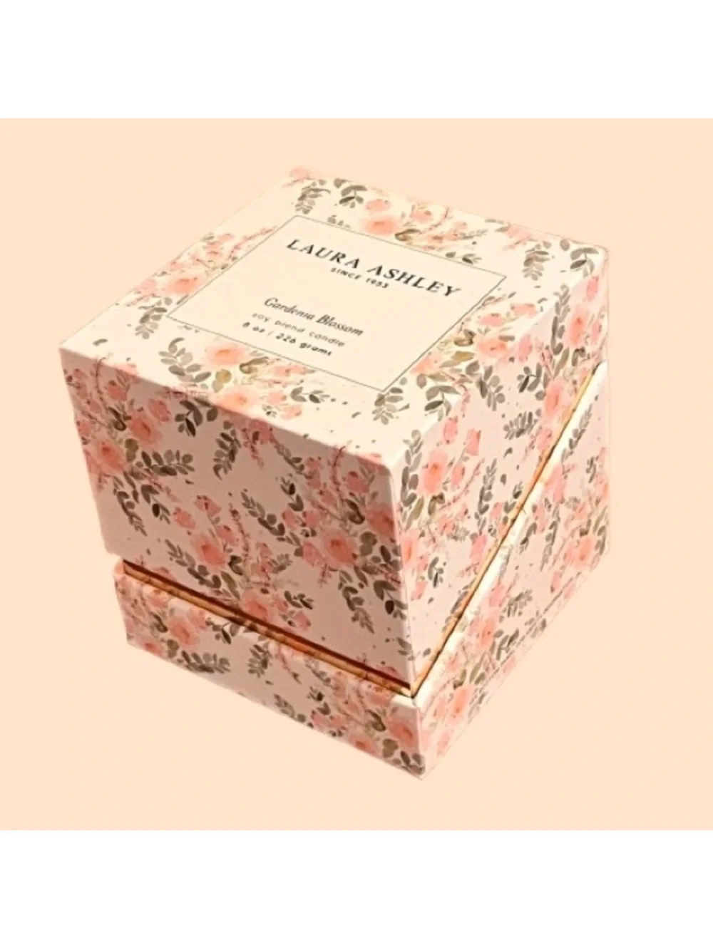 🆕- Laura Ashley Gardenia Blossom Soy Blend 8oz Candle in Gift Box